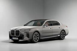 BMW i7 Color Oxide Grey