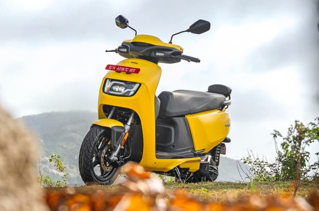 Vida scooter sales cross 1 lakh units for the first time in a year