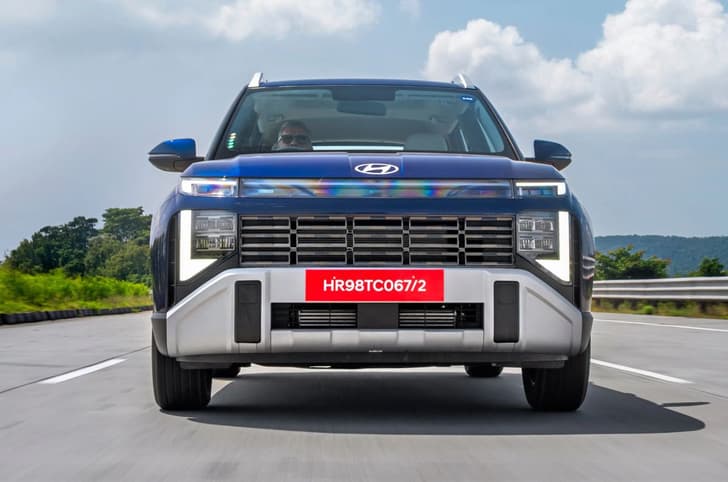 Hyundai Venue Front Tracking