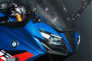 BMW G 310 RR propels brand to best-ever sales in 2025