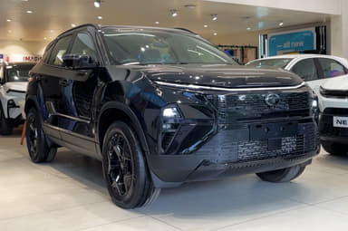 Tata Harrier, Safari get discounts of up to Rs 75,000 in January 2026