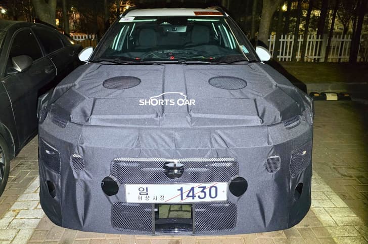 Hyundai Bayon-based compact SUV N Line variant spied abroad