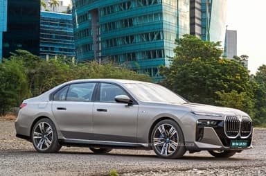 BMW i7 crosses the 1,000 unit sales milestone