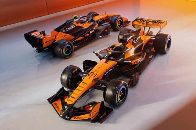 McLaren MCL40 livery revealed for F1 2026