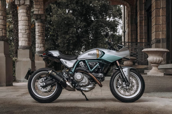 Static image of the Ducati Formula 73