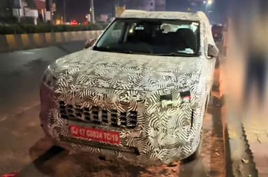 New MG plug-in hybrid SUV spied testing in India