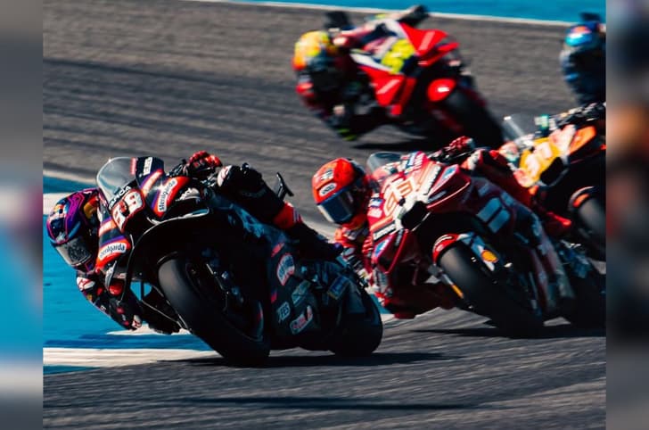 Marco Bezzecchi leading the pack at 2026 Thai MotoGP race