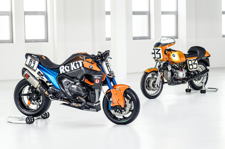 BMW R 1300 R Superhooligan next to R 90 S