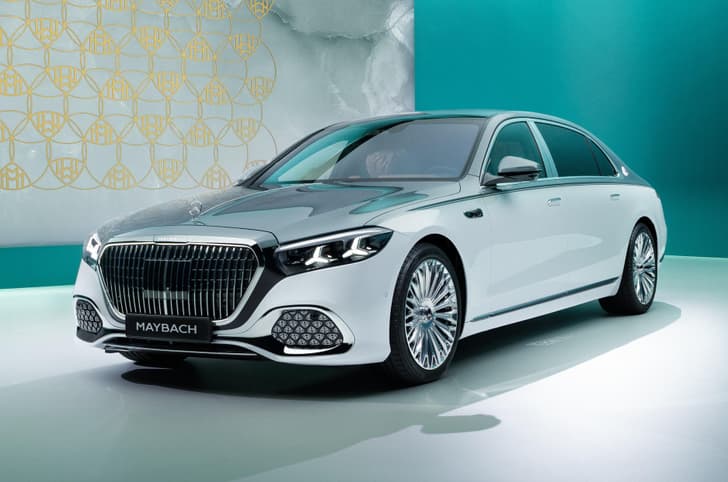 Mercedes Maybach S Class front quarter 