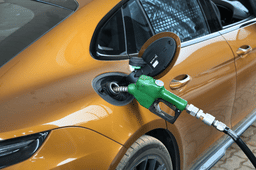 100 octane petrol price hiked to Rs 160 per litre in Delhi