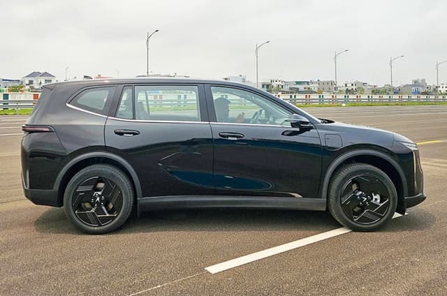 Vinfast Limo Green to be sold separately to fleet operators