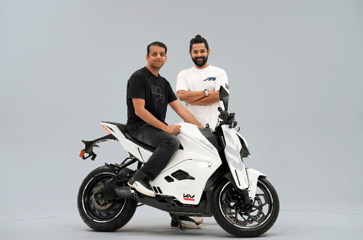 Narayan Subramaniam with the F77