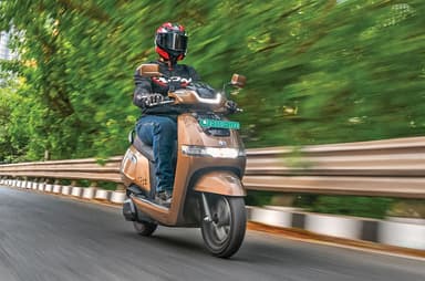 Delhi proposes ban on new ICE two-wheeler sales from 2028