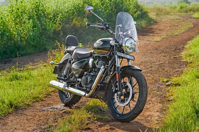 Royal Enfield targets record sales in 2027