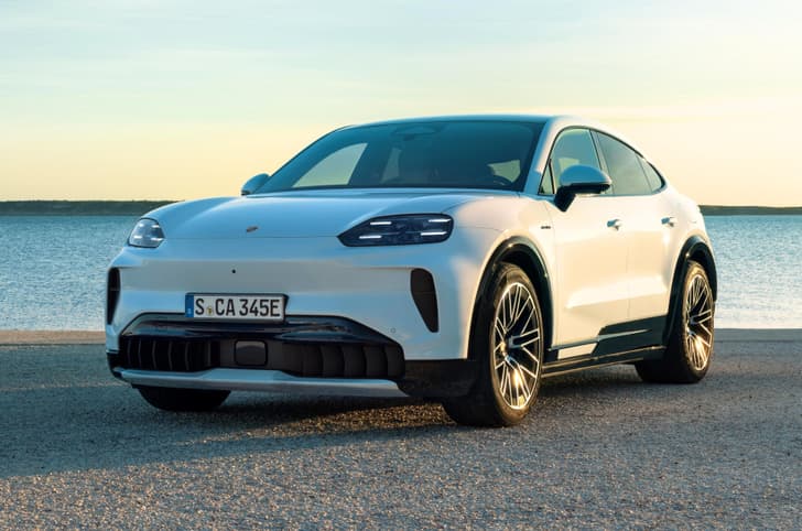 Porsche Cayenne Coupe Electric front-third