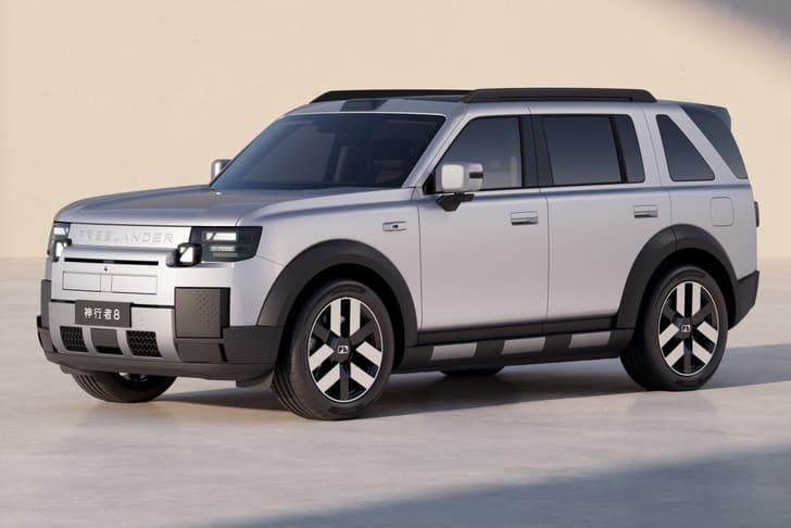 Chery JLR Freelander 8 front quarter static Chery JLR Freelander 8 front quarter static