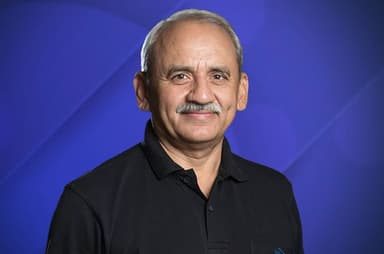 Bajaj Auto promotes Rakesh Sharma as the Joint Managing Director