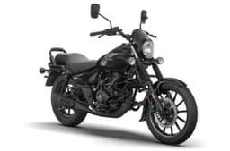 Bajaj Avenger 220 Street launched at Rs 1.29 lakh