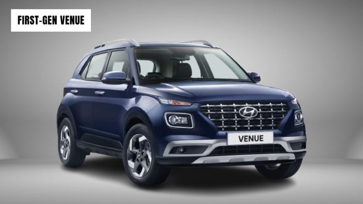 First-generation Hyundai Venue front quarter static