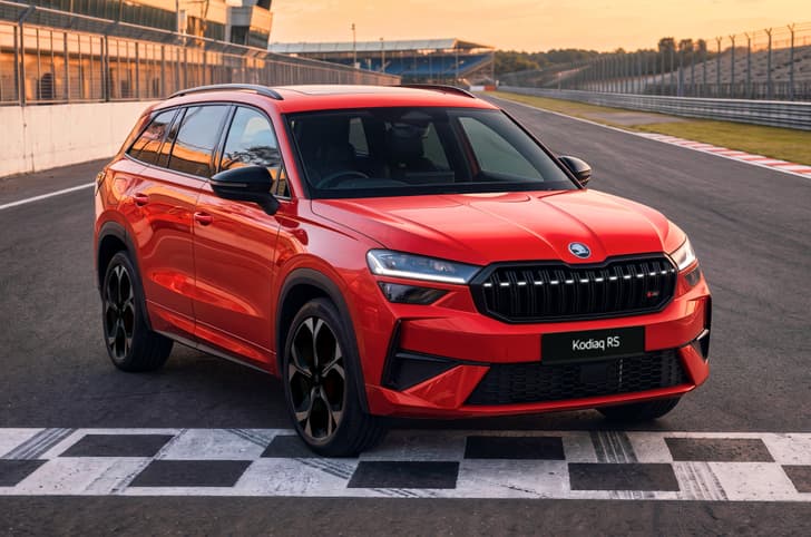 skoda kodiaq rs on track