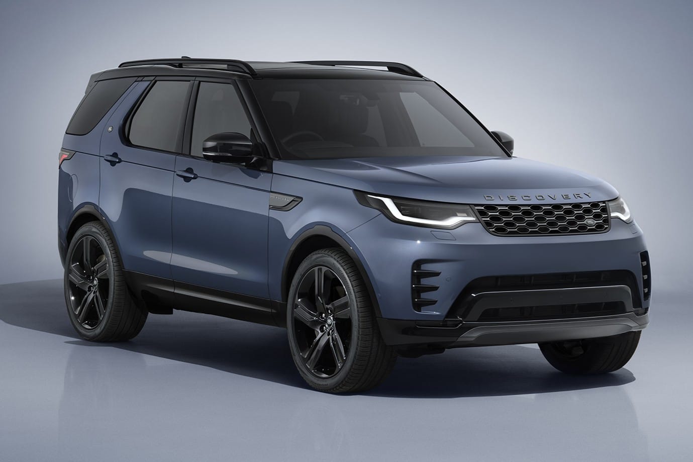 Land Rover Discovery Landmark front quarter static