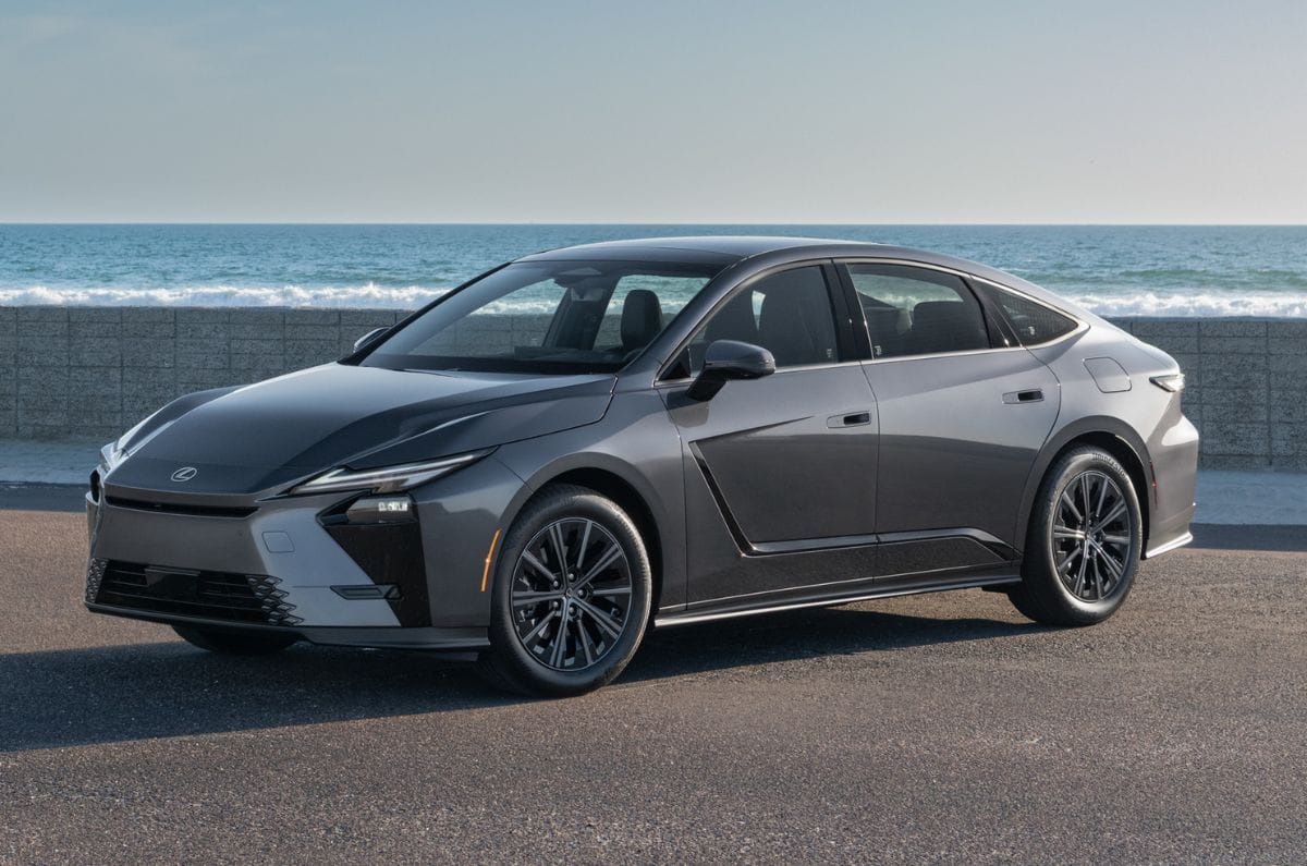 New Lexus ES 350h launched at Rs 66.10 lakh