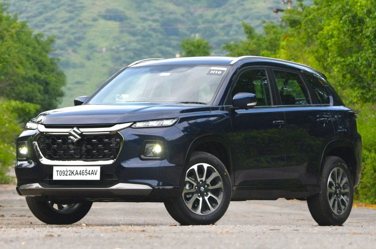 Maruti Grand Vitara front quarter static