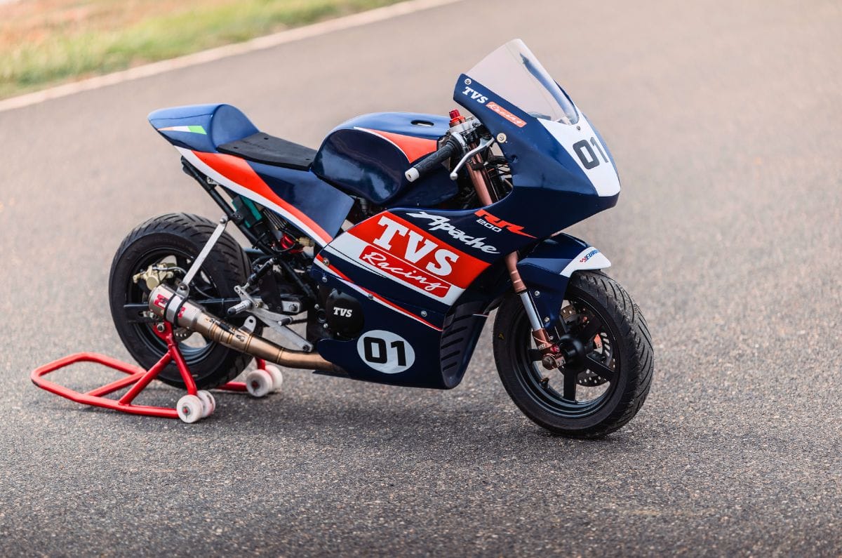 TVS Apache RR 200 front three quarter angle on track