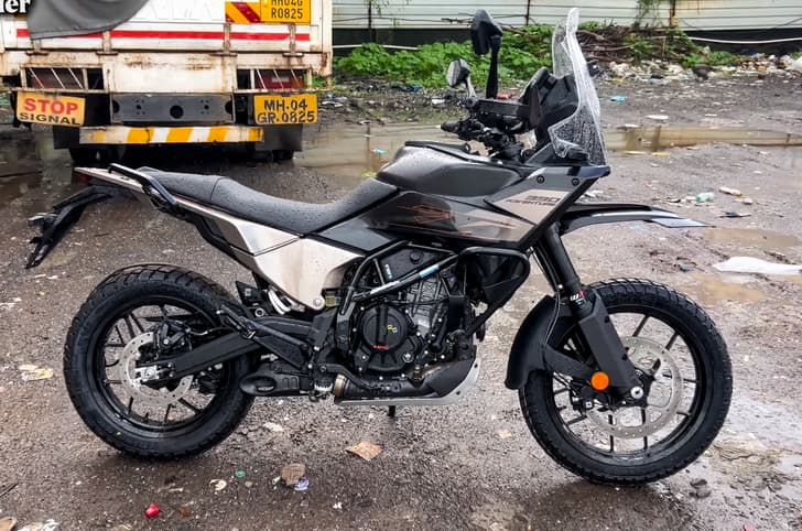 350cc KTM 390 Adventure new black colour