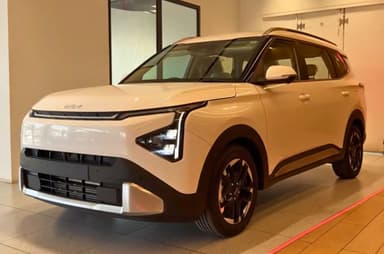 Kia Carens Clavis gets benefits of up to Rs 1.2 lakh in August 2026