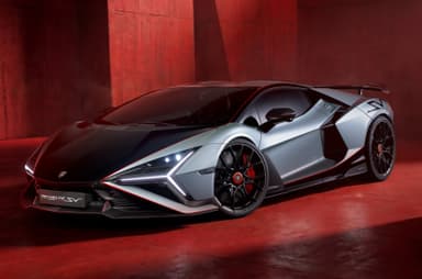 Lamborghini Revuelto SV debuts as supercar's track-focused version