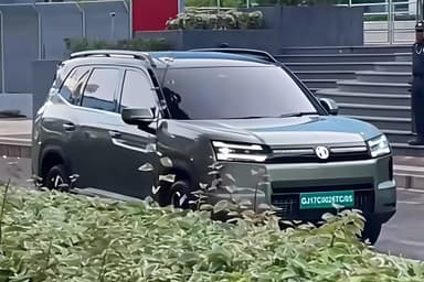 MG Hector Tomahawk EV spied undisguised ahead of August 26 launch