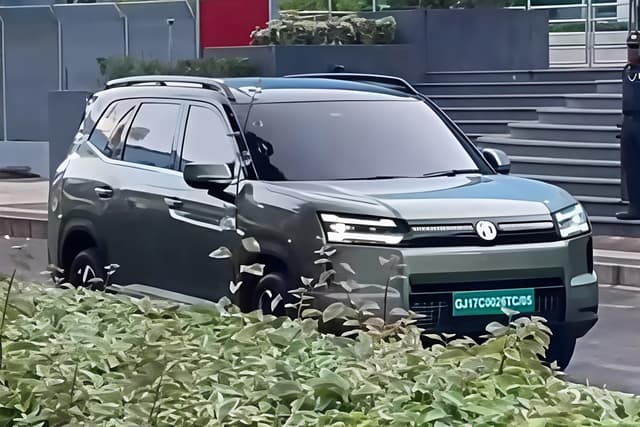 MG Hector Tomahawk EV spied undisguised ahead of August 26 launch