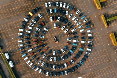 Kia dealer sets national record delivering 150 Syros EVs in one day