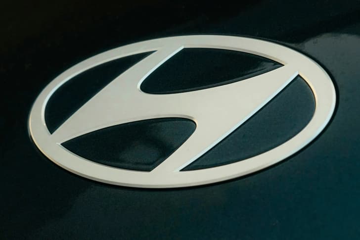 Hyundai logo 