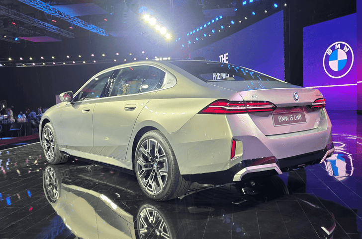 BMW i5 LWB