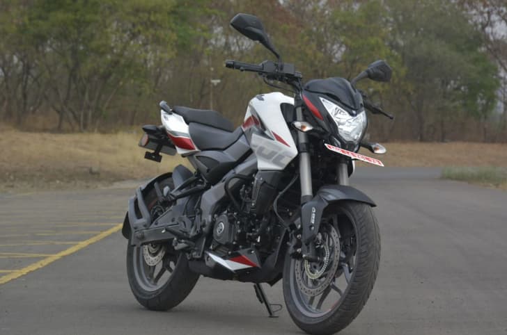 Front left outside image of the Pulsar NS200