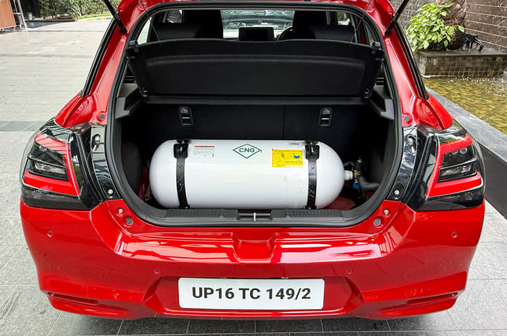 Maruti Swift CNG AMT
