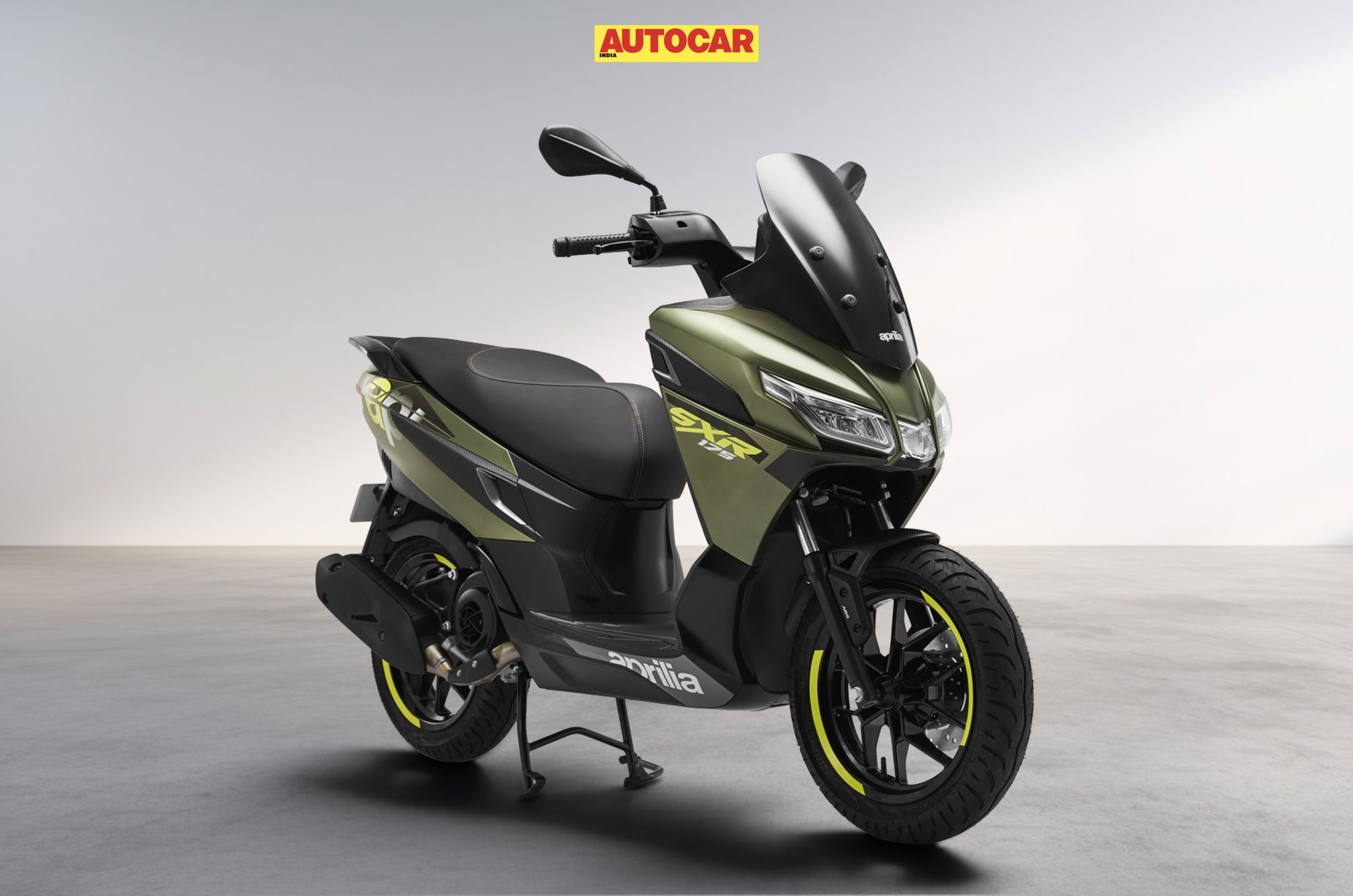 Aprilia SXR GT 175 studio image