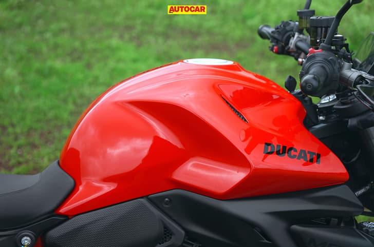 Ducati Monster MY26's right side tank.