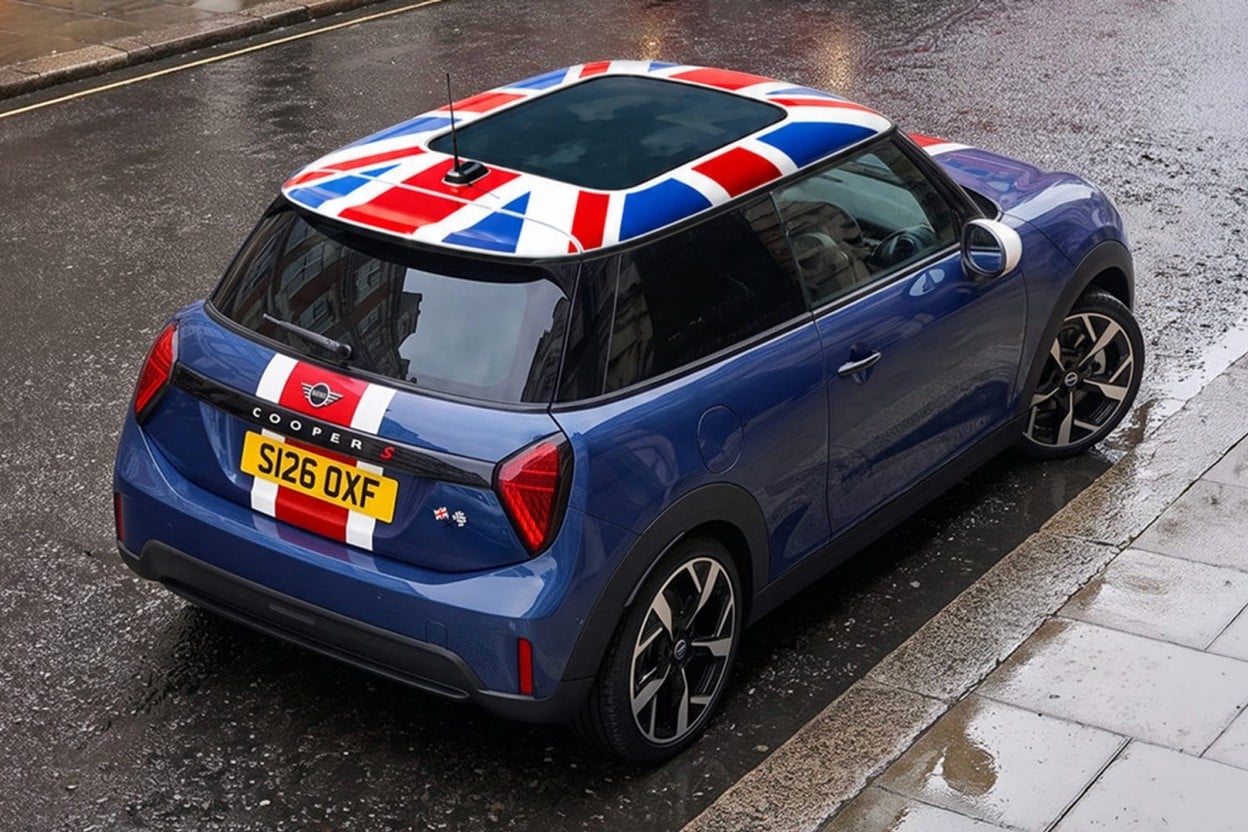 Mini Cooper Oxford Edition rear quarter static