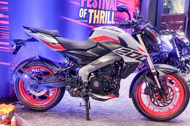 An indoor image showing the new Nardo Grey colour of the updated Pulsar NS200