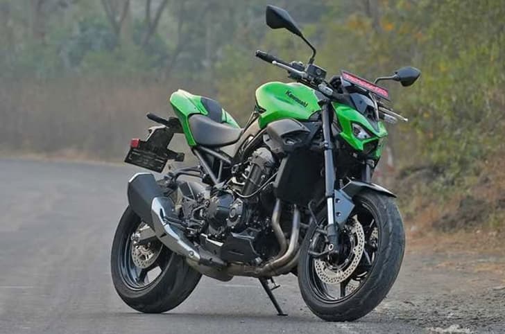 An outdoor shot showing the front right quarter of the Kawasaki Z900