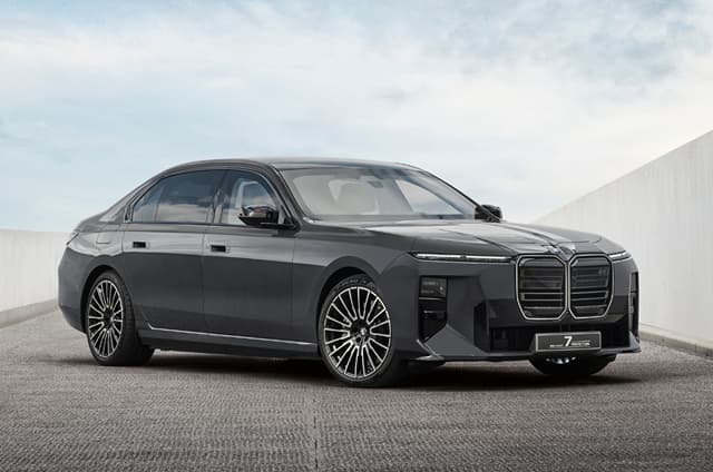 Armoured Vehicles Rear View BMW Concept 7 Protection revealed | Autocar India
