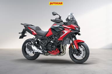Kawasaki Versys 900 revealed