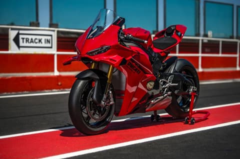 2027 Ducati Panigale V4 revealed