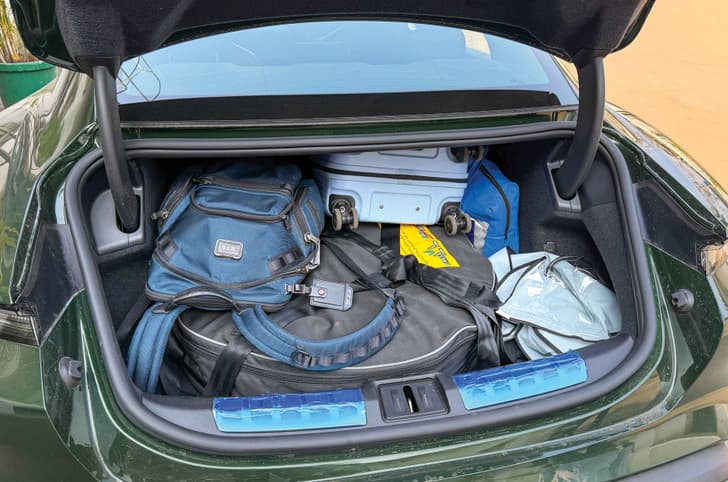 Porsche Taycan Turbo boot 