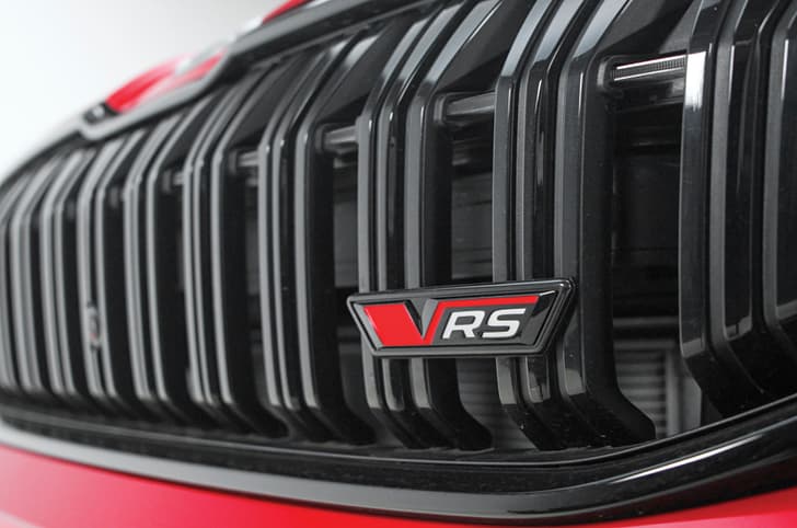 Skoda Kodiaq RS  grille badge