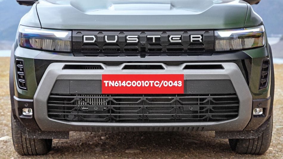 Renault Duster grille design