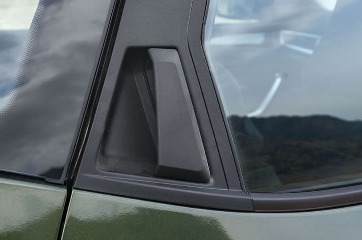 Renault Duster rear door handles